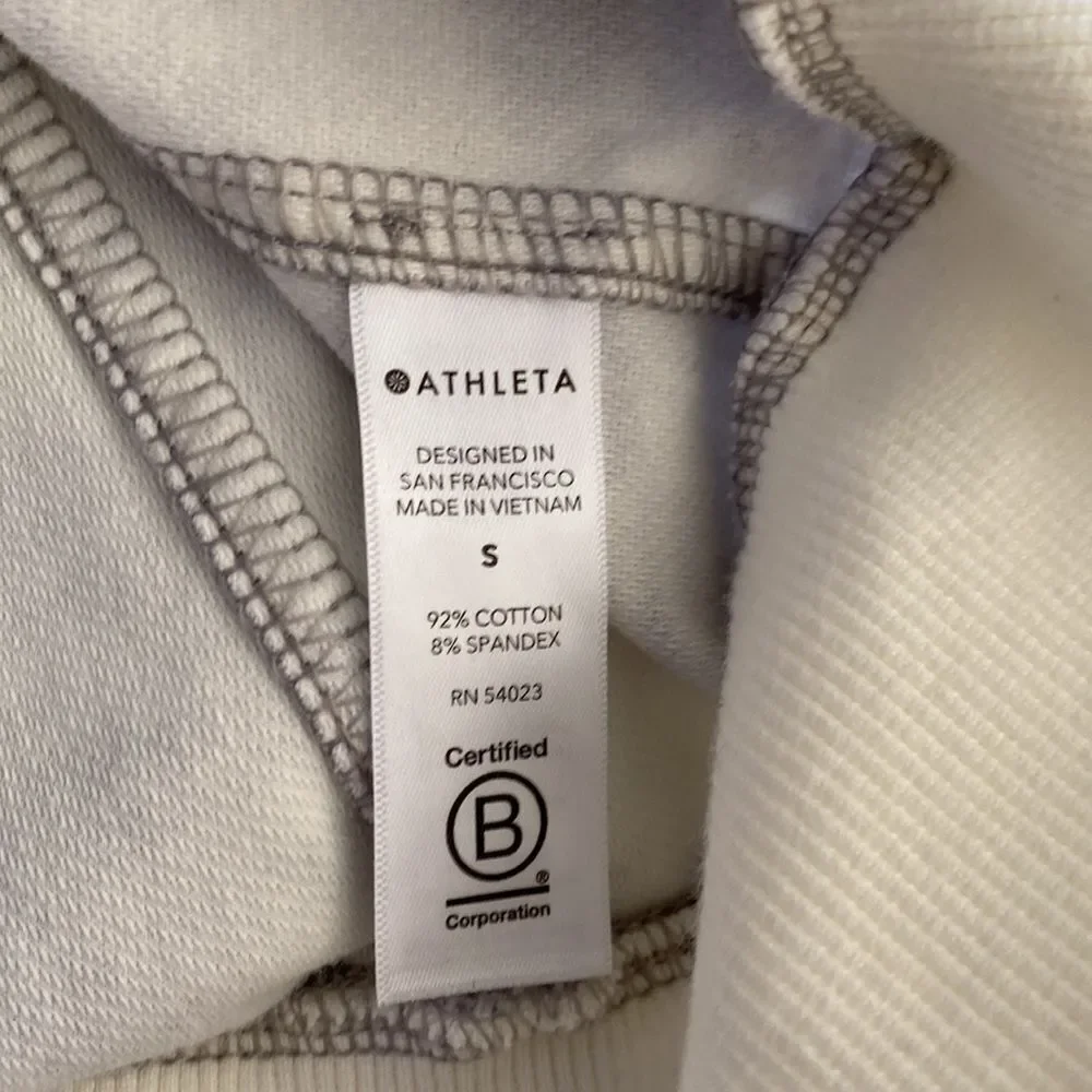 Athleta Small Farallon Printed Sweatshirt in Inversion Light Gray